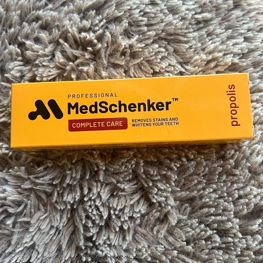 NIB MedSchenker Professional Complete Teeth Stain Remover Whitening Toothpaste